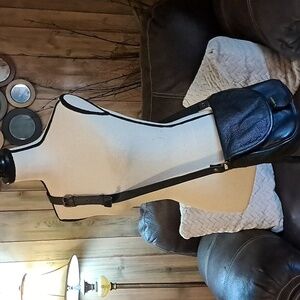 Pulicati Black Pebbled Leather Crossbag Handbag Luxury Timeless Classic